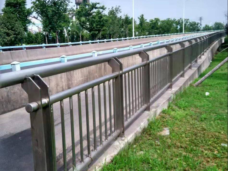 河道護欄