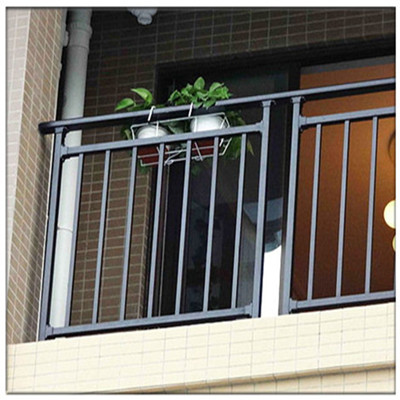 小區(qū)陽(yáng)臺(tái)鋅鋼護(hù)欄